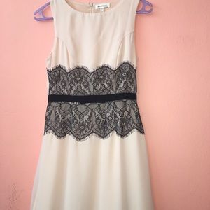 Monteau (S) Cream and Black knee length dress